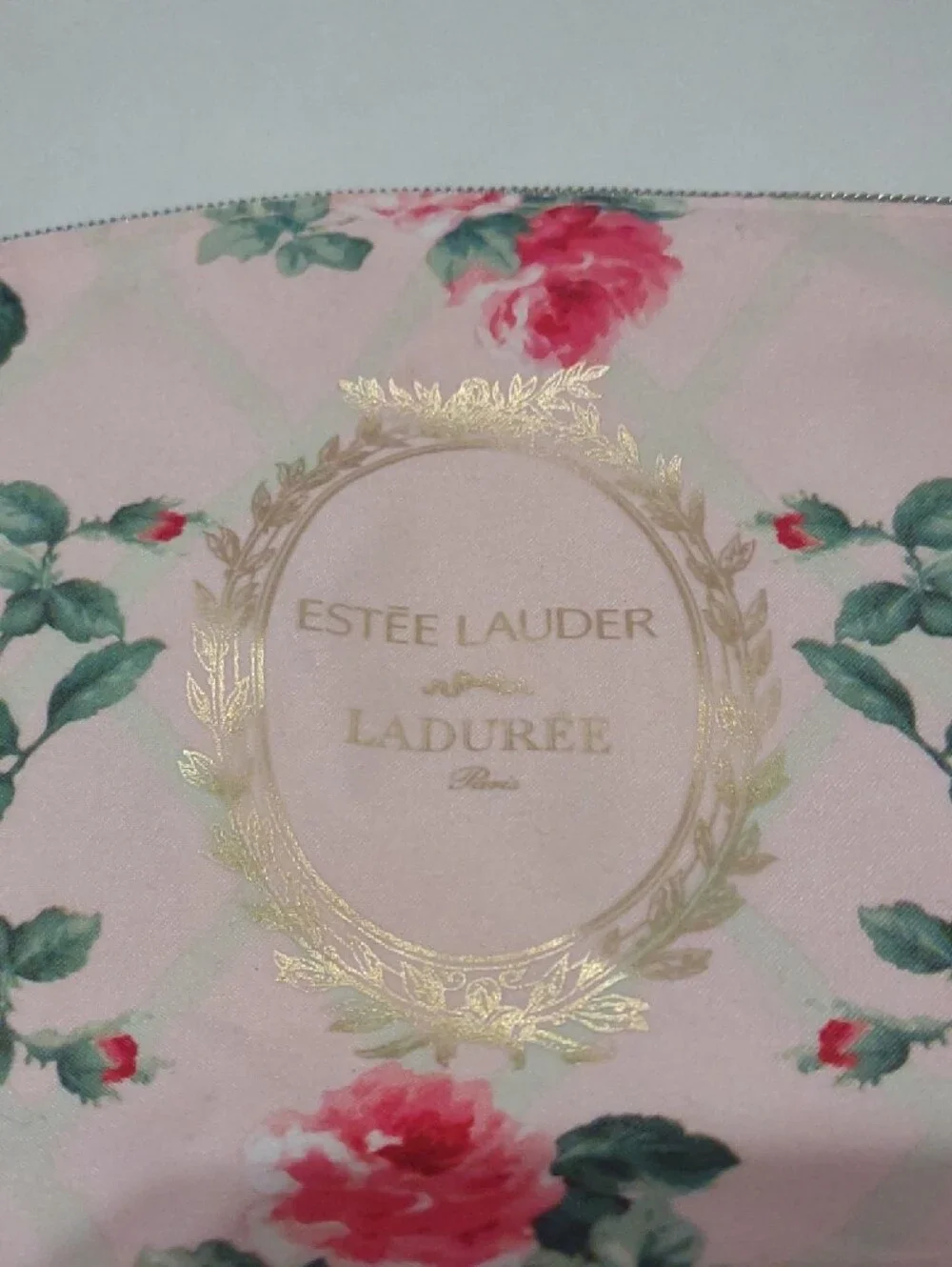 Estēe Lauder Roses Makeup Bag